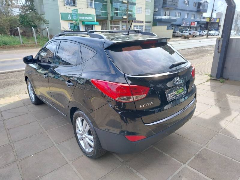 HYUNDAI - IX35 - 2011/2011 - Preta - R$ 62.900,00