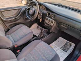 CHEVROLET - CELTA - 2003/2003 - Vermelha - R$ 15.900,00