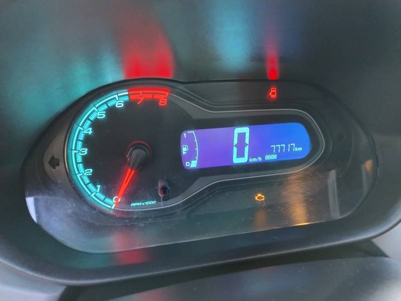 CHEVROLET - ONIX - 2015/2015 - Azul - R$ 46.990,00