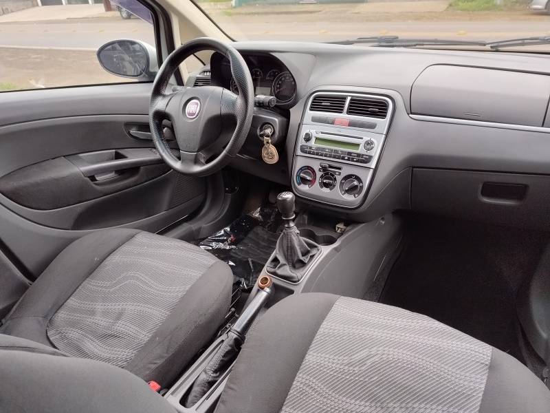 FIAT - PUNTO - 2009/2010 - Branca - R$ 33.900,00