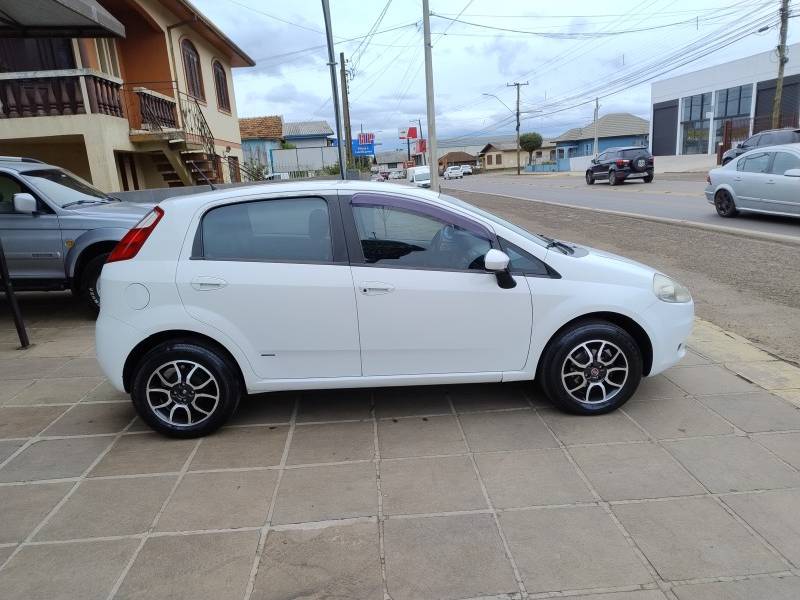 FIAT - PUNTO - 2009/2010 - Branca - R$ 33.900,00