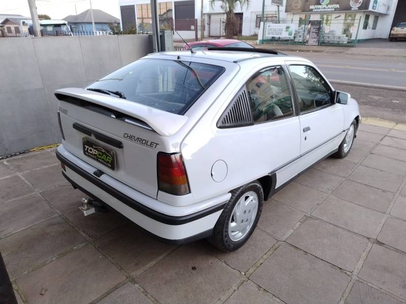 CHEVROLET - KADETT - 1992/1993 - Branca - R$ 39.900,00