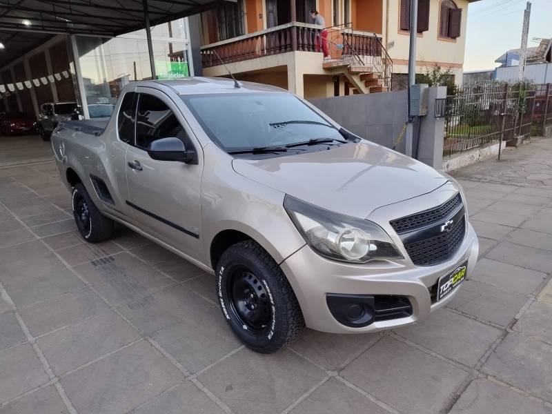 CHEVROLET - MONTANA - 2012/2012 - Bege - R$ 39.900,00