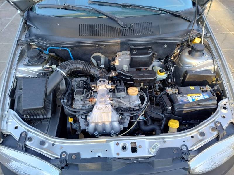 FIAT - PALIO - 1998/1999 - Cinza - R$ 15.990,00