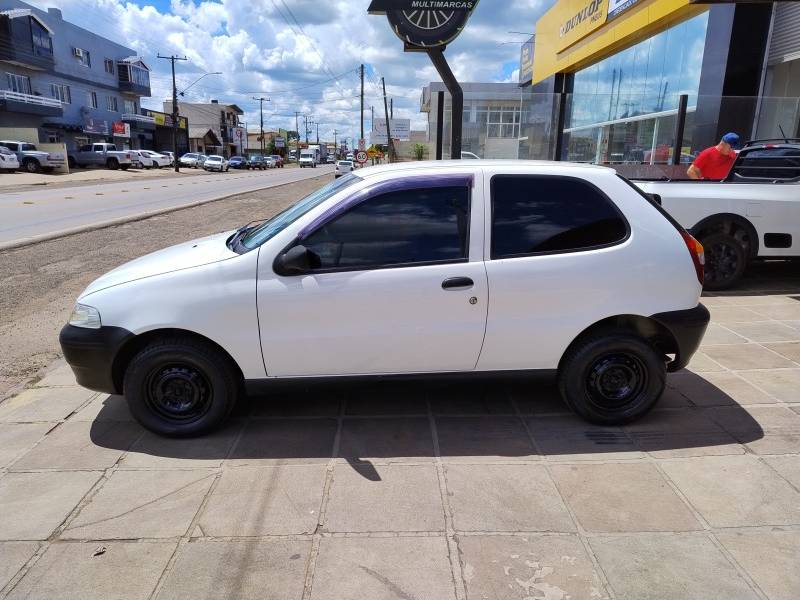 FIAT - PALIO - 2005/2005 - Branca - R$ 17.900,00