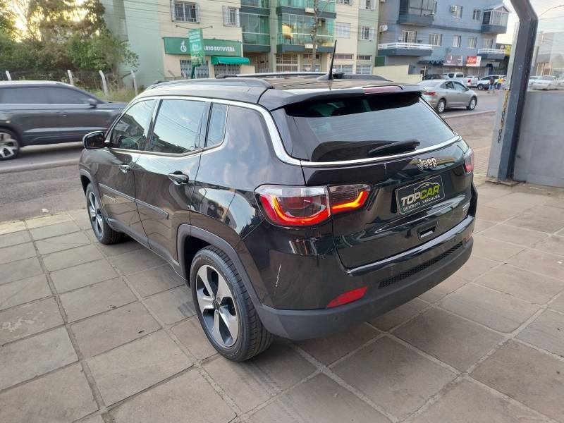 JEEP - COMPASS - 2017/2018 - Preta - R$ 95.900,00