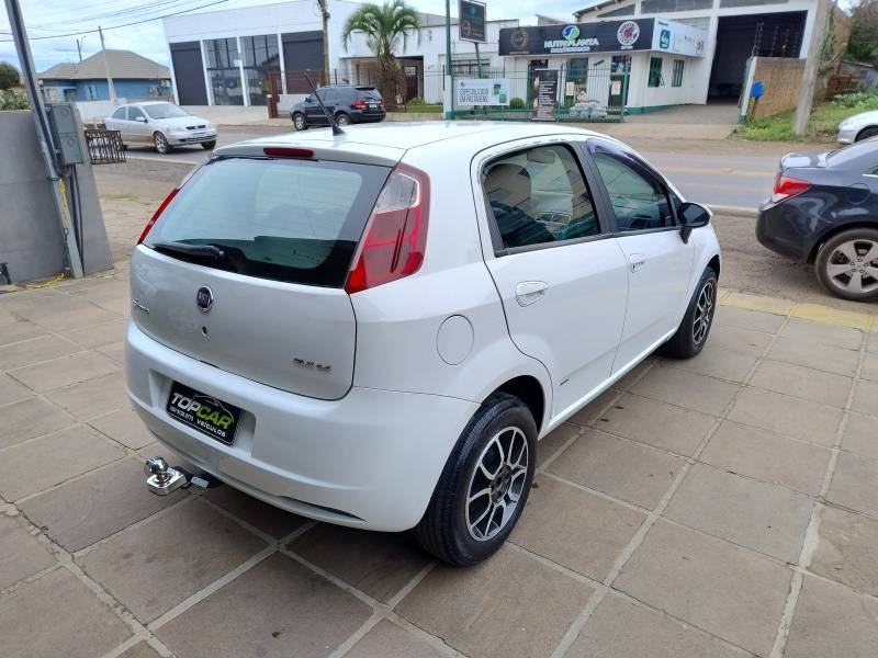 FIAT - PUNTO - 2009/2010 - Branca - R$ 33.900,00