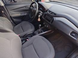 CHEVROLET - ONIX - 2013/2013 - Branca - R$ 42.900,00