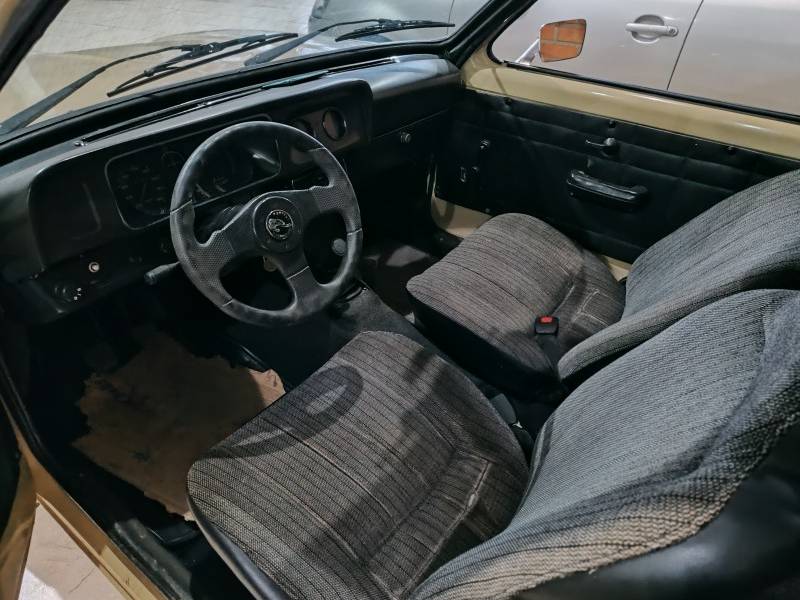 CHEVROLET - CHEVETTE - 1979/1980 - Bege - R$ 11.900,00