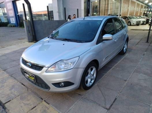FORD - FOCUS - 2010/2010 - Prata - R$ 40.900,00