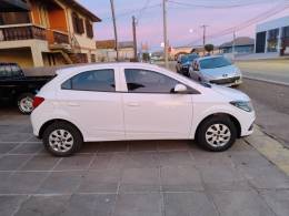 CHEVROLET - ONIX - 2014/2014 - Branca - R$ 43.900,00
