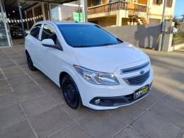 CHEVROLET - ONIX - 2013/2013 - Branca - R$ 42.900,00
