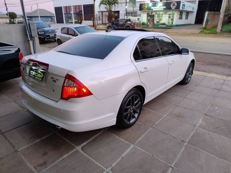 FORD - FUSION - 2009/2010 - Branca - R$ 49.900,00