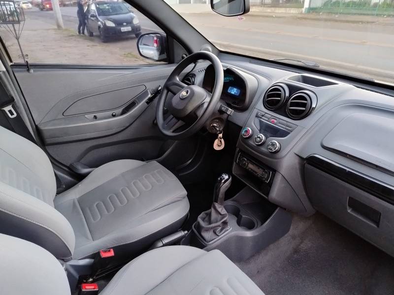 CHEVROLET - MONTANA - 2012/2012 - Bege - R$ 39.900,00