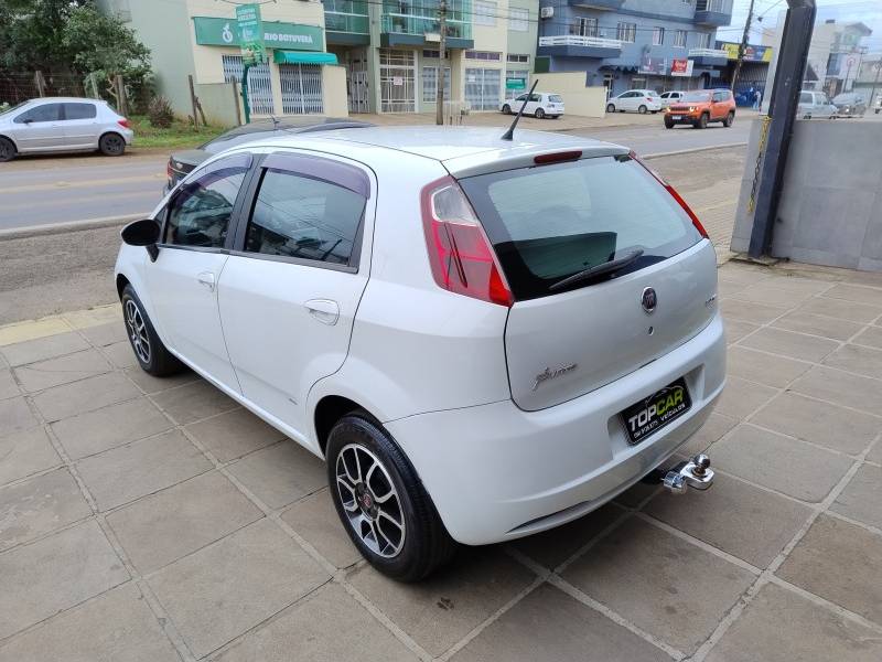 FIAT - PUNTO - 2009/2010 - Branca - R$ 33.900,00