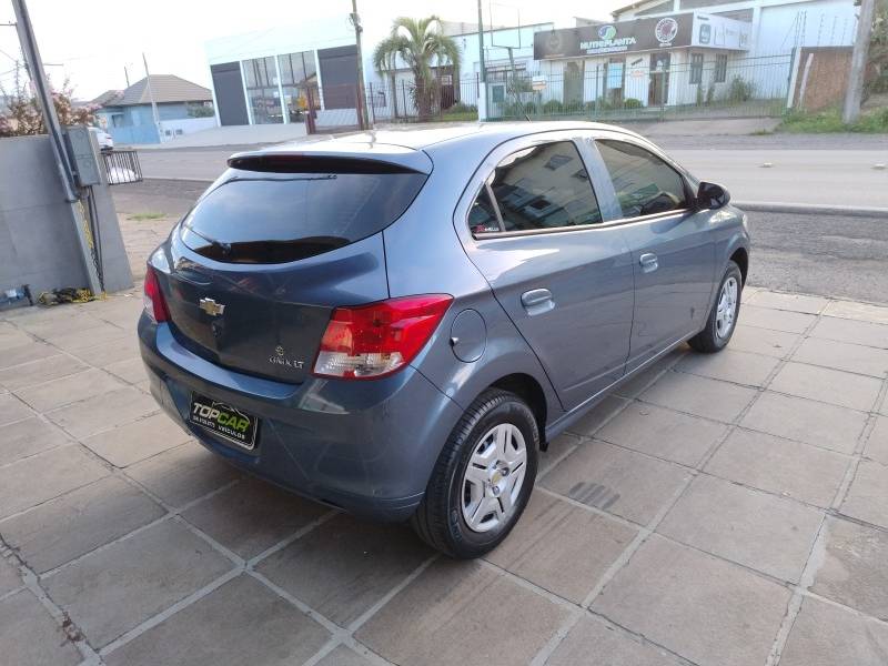 CHEVROLET - ONIX - 2015/2015 - Azul - R$ 46.990,00
