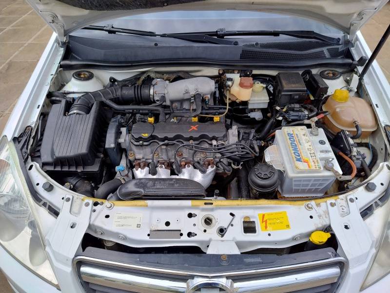 CHEVROLET - VECTRA - 2007/2008 - Branca - R$ 34.900,00