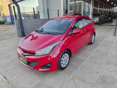 HYUNDAI - HB20 - 2013/2013 - Vermelha - R$ 41.990,00