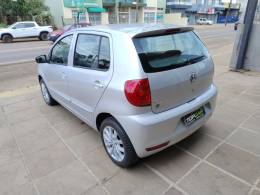 VOLKSWAGEN - FOX - 2010/2011 - Prata - R$ 35.900,00