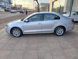 VOLKSWAGEN - JETTA - 2011/2011 - Prata - R$ 56.900,00