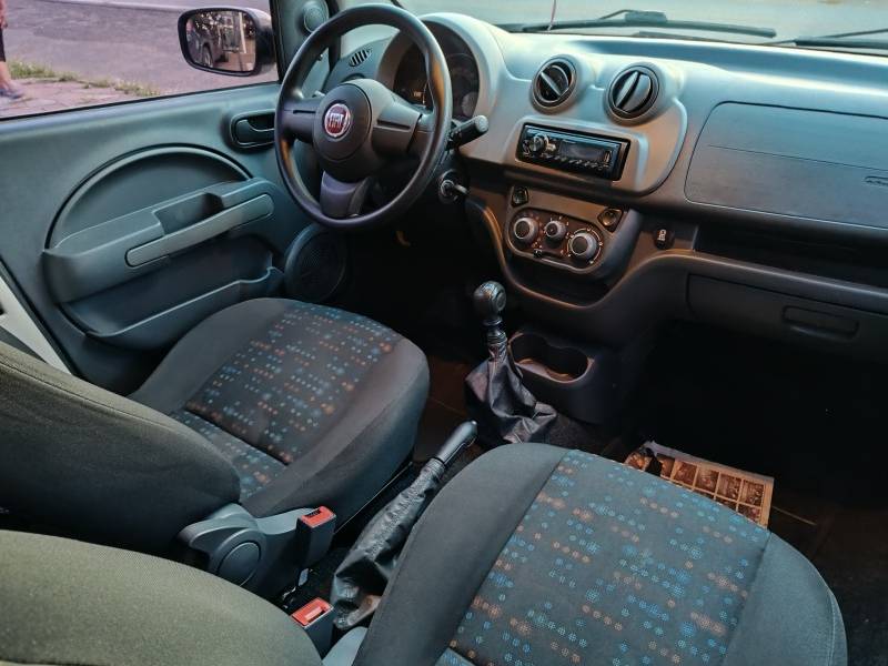 FIAT - UNO - 2014/2014 - Cinza - R$ 34.900,00