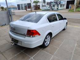 CHEVROLET - VECTRA - 2007/2008 - Branca - R$ 34.900,00