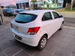 CHEVROLET - ONIX - 2014/2014 - Branca - R$ 43.900,00